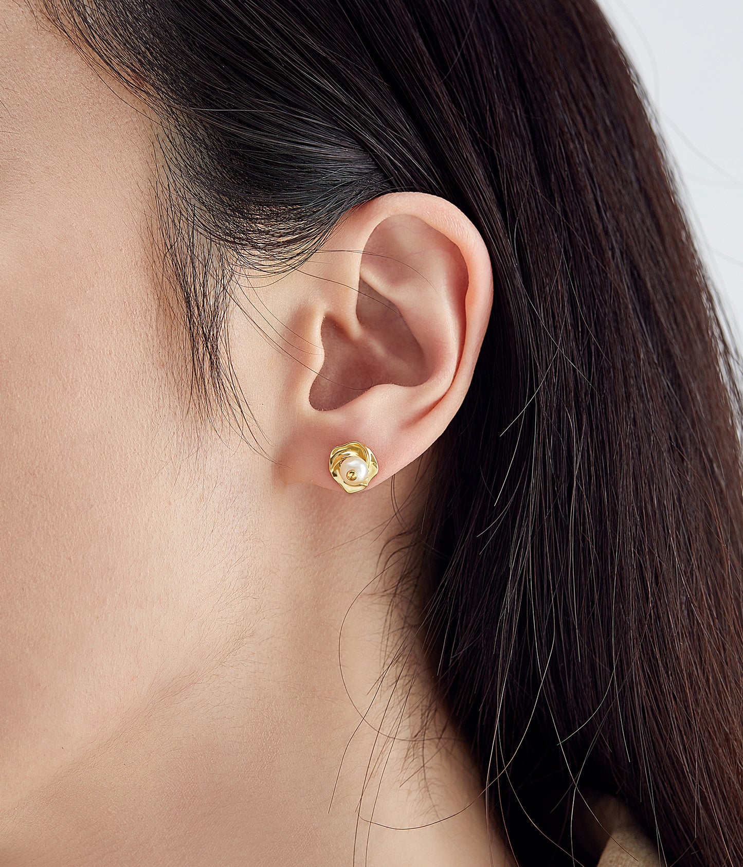 Serene pearl Earring