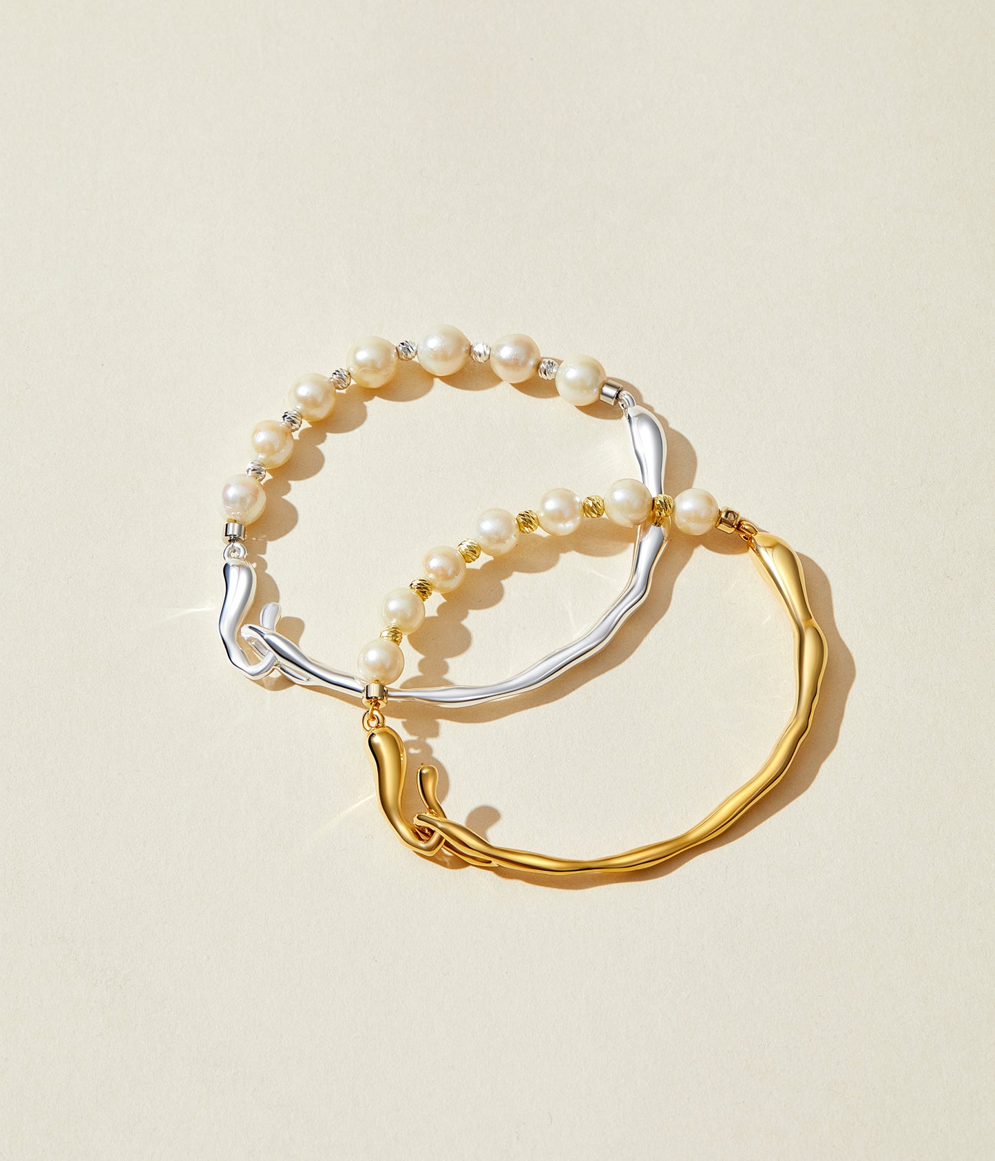 Anomalous Pearl Bracelet - Gold