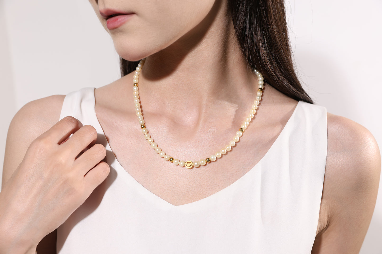 Smiley Pearl necklace