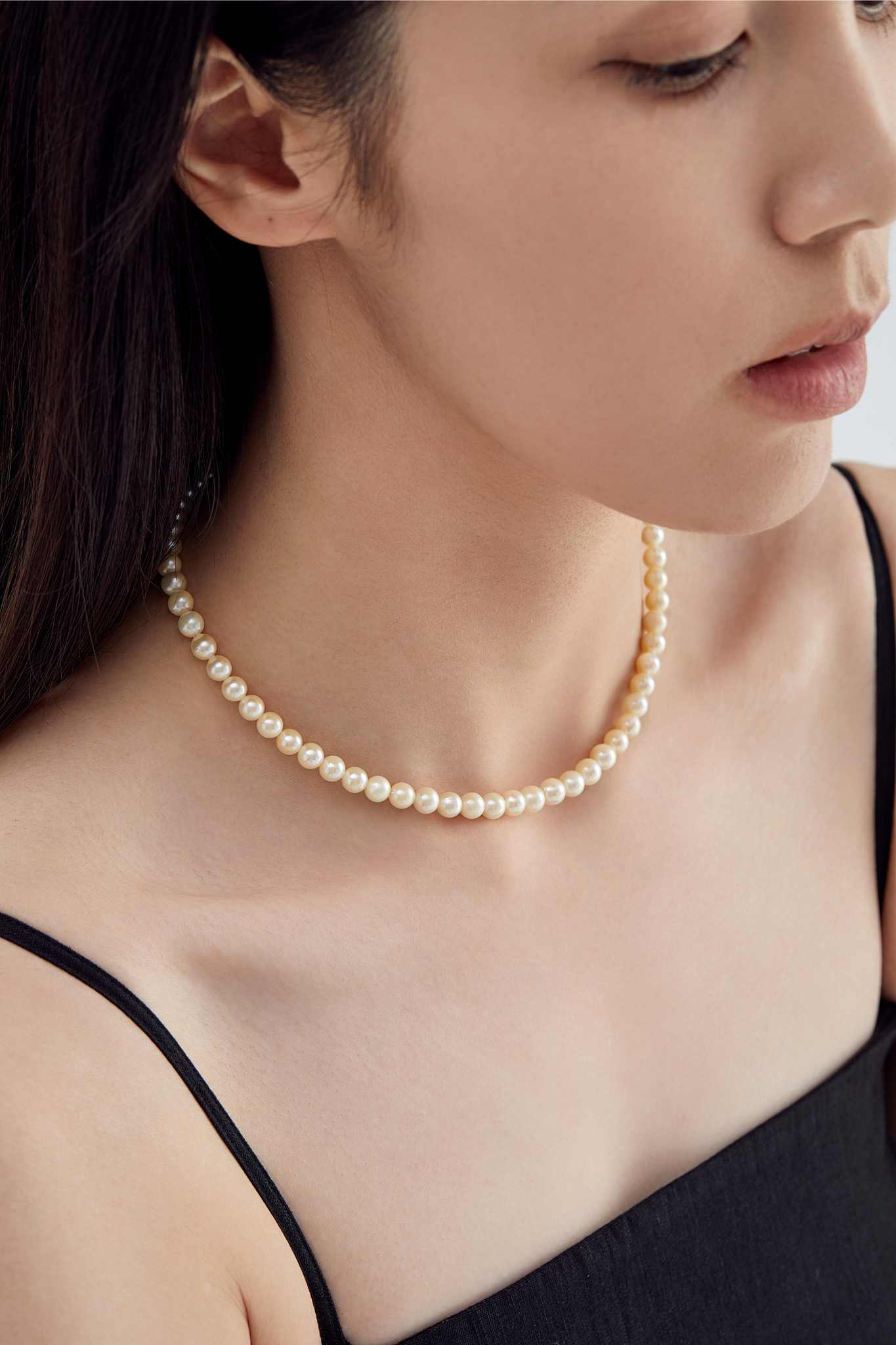 Oceanic Pearl Choker