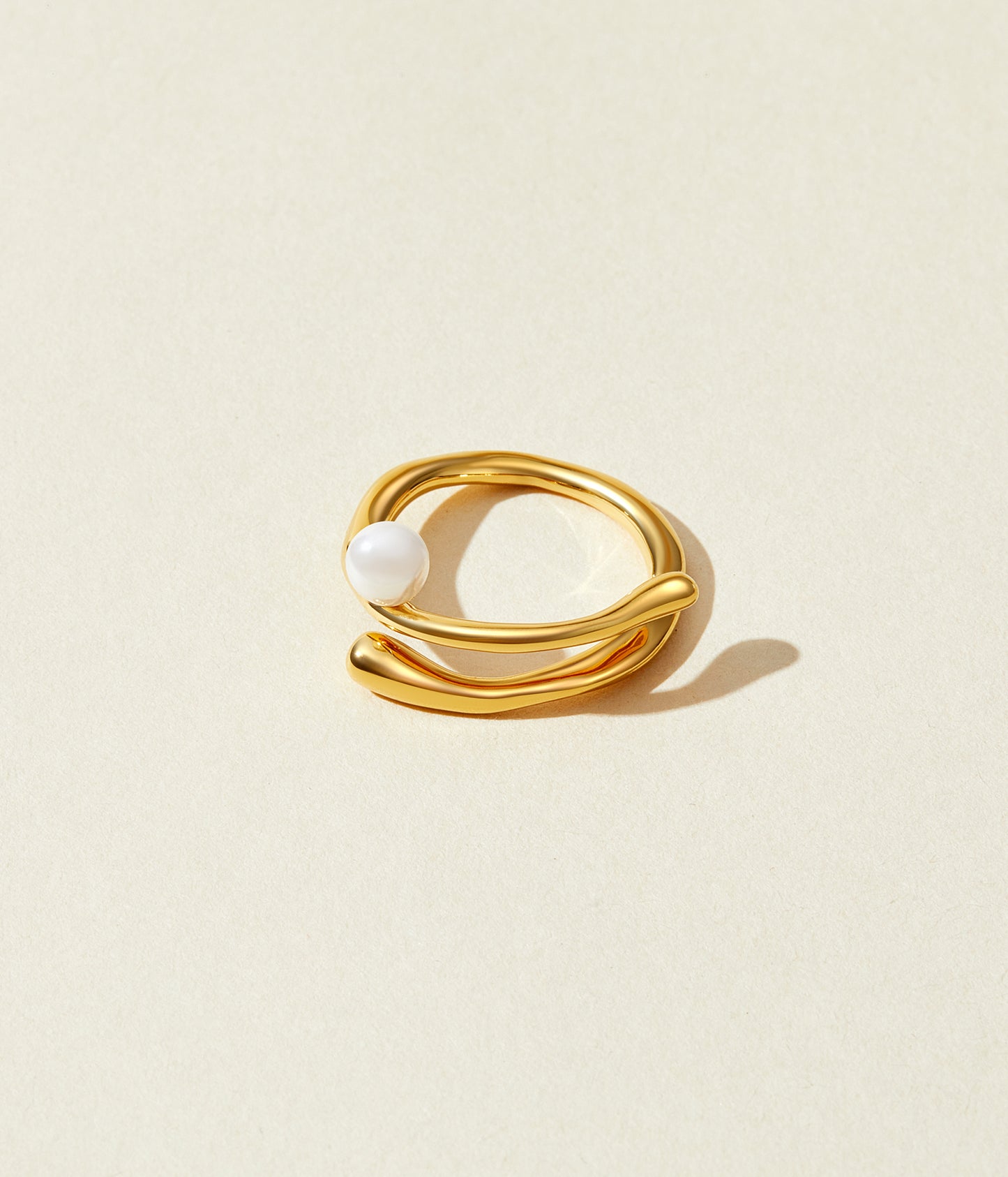 Lumina Pearl Ring