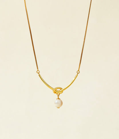 Promise Knots Pearl Necklace