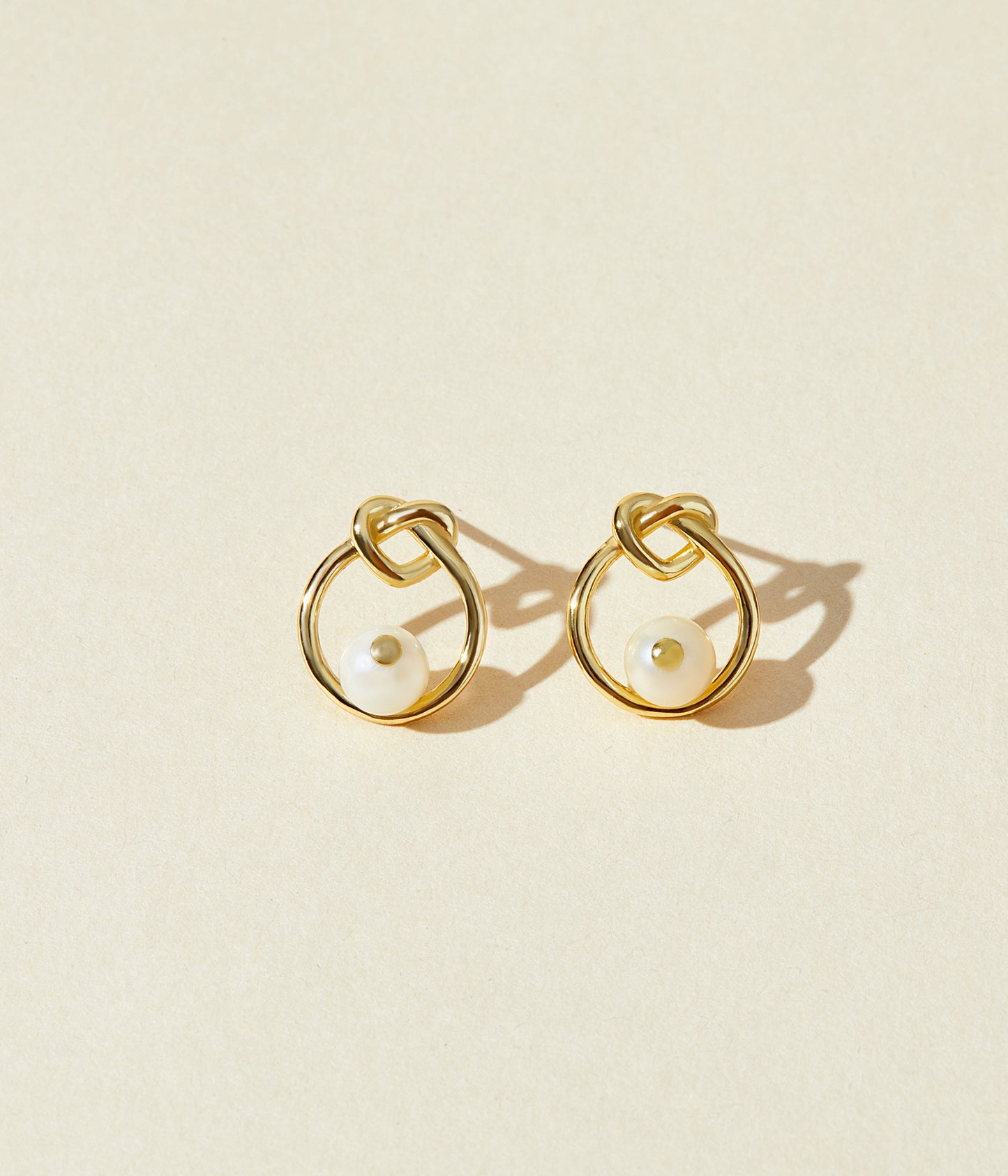 Promise Knots Pearl Earring